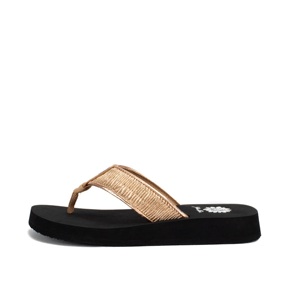 Yellow Box Women's Farah Flip Flop - Champagne 59985