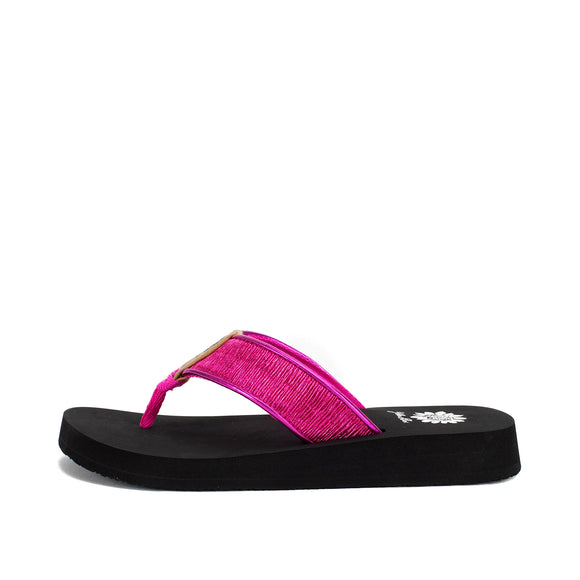 Yellow Box Women's Farah Flip Flop - Fuchsia 59986