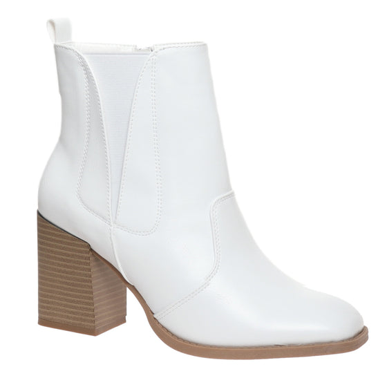 Pierre Dumas Women's Cammy-16 Bootie - White 89380-103