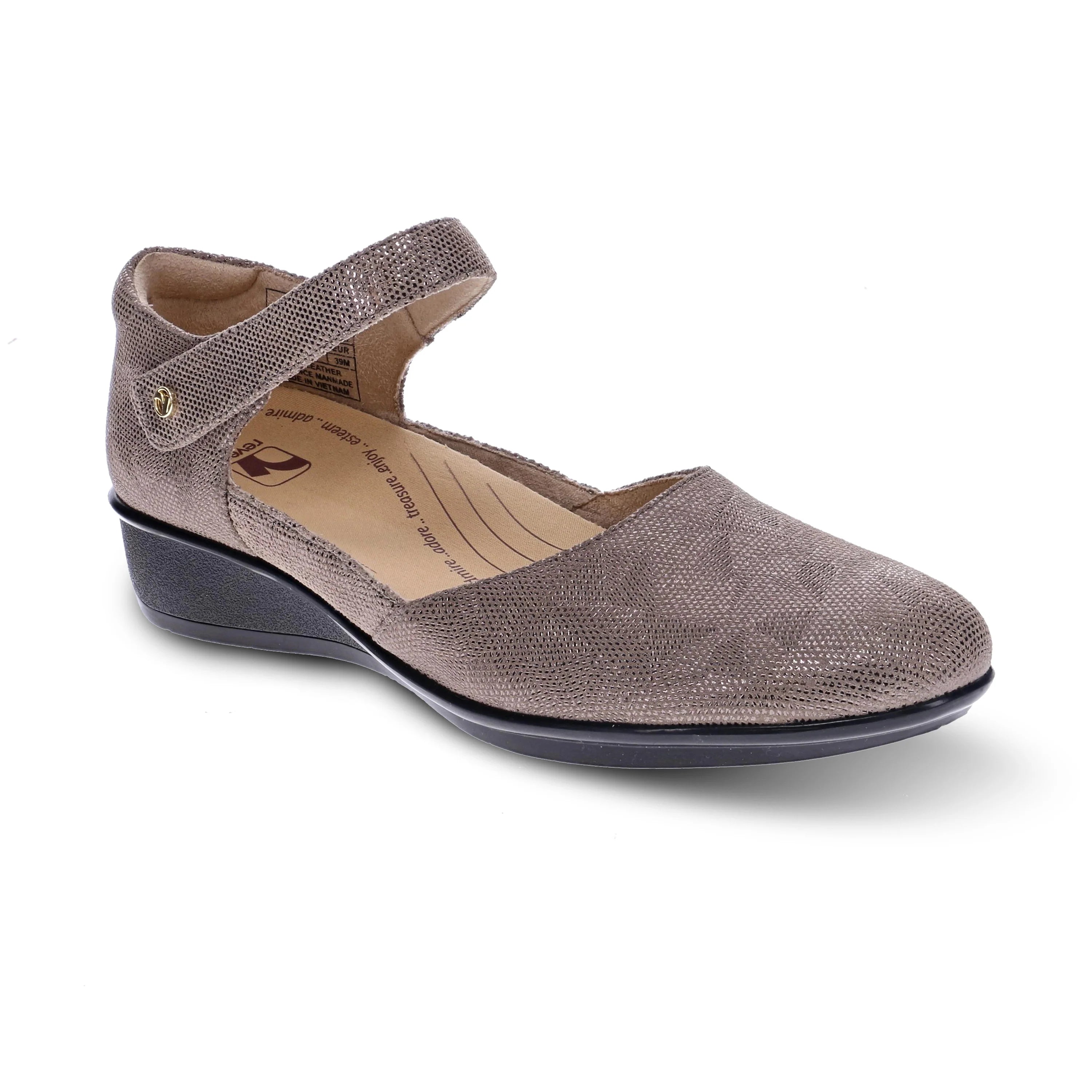 Revere Women s Osaka Mary Jane Shoe Champagne Angle