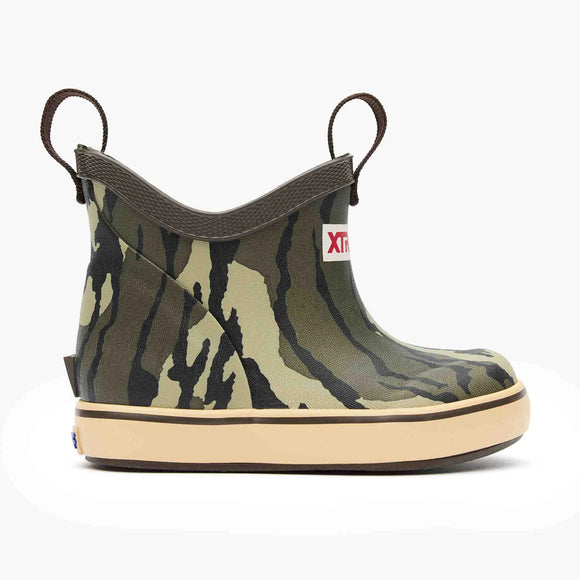 XtraTuf Big Kid's Ankle Deck Boot - Mossy Oak XKABMOB