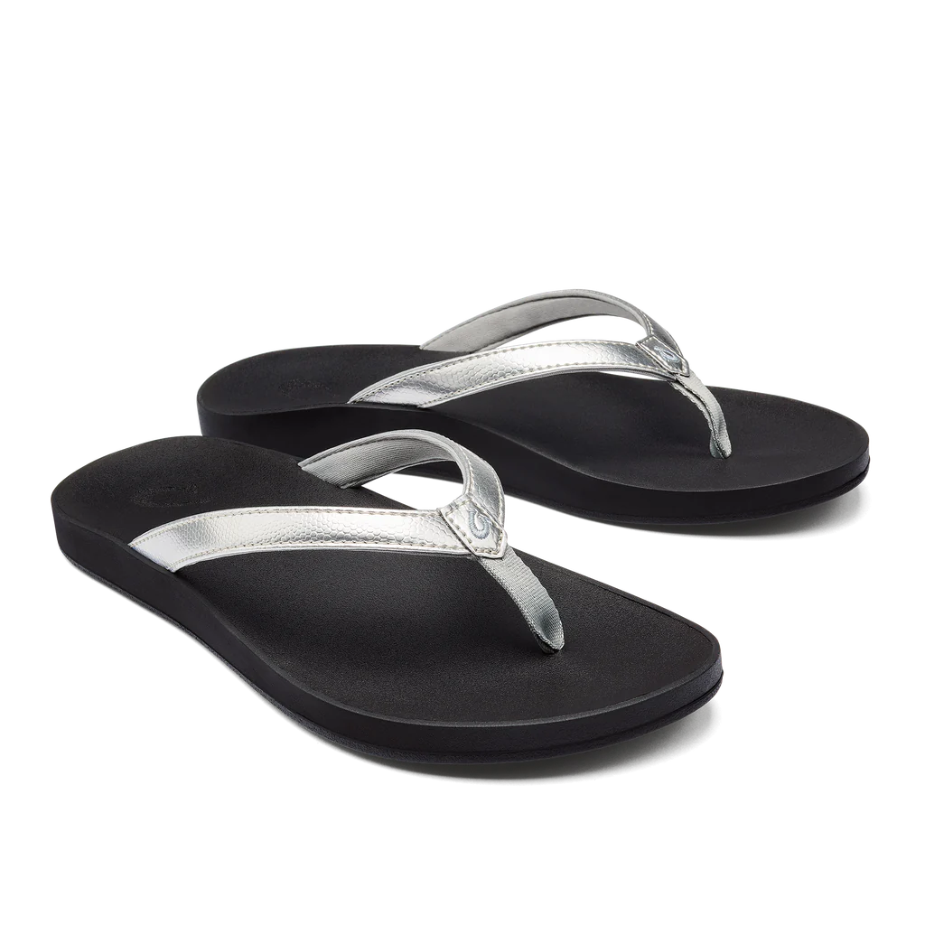 Olukai Women's Puawe Flip Flop - Silver/Black 20498-2K40