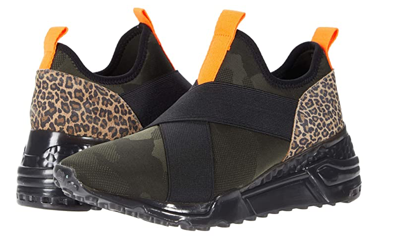 Essence top steve madden